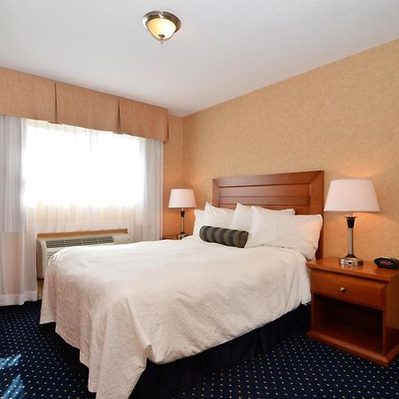 Best Western Plus Langley Inn Room photo