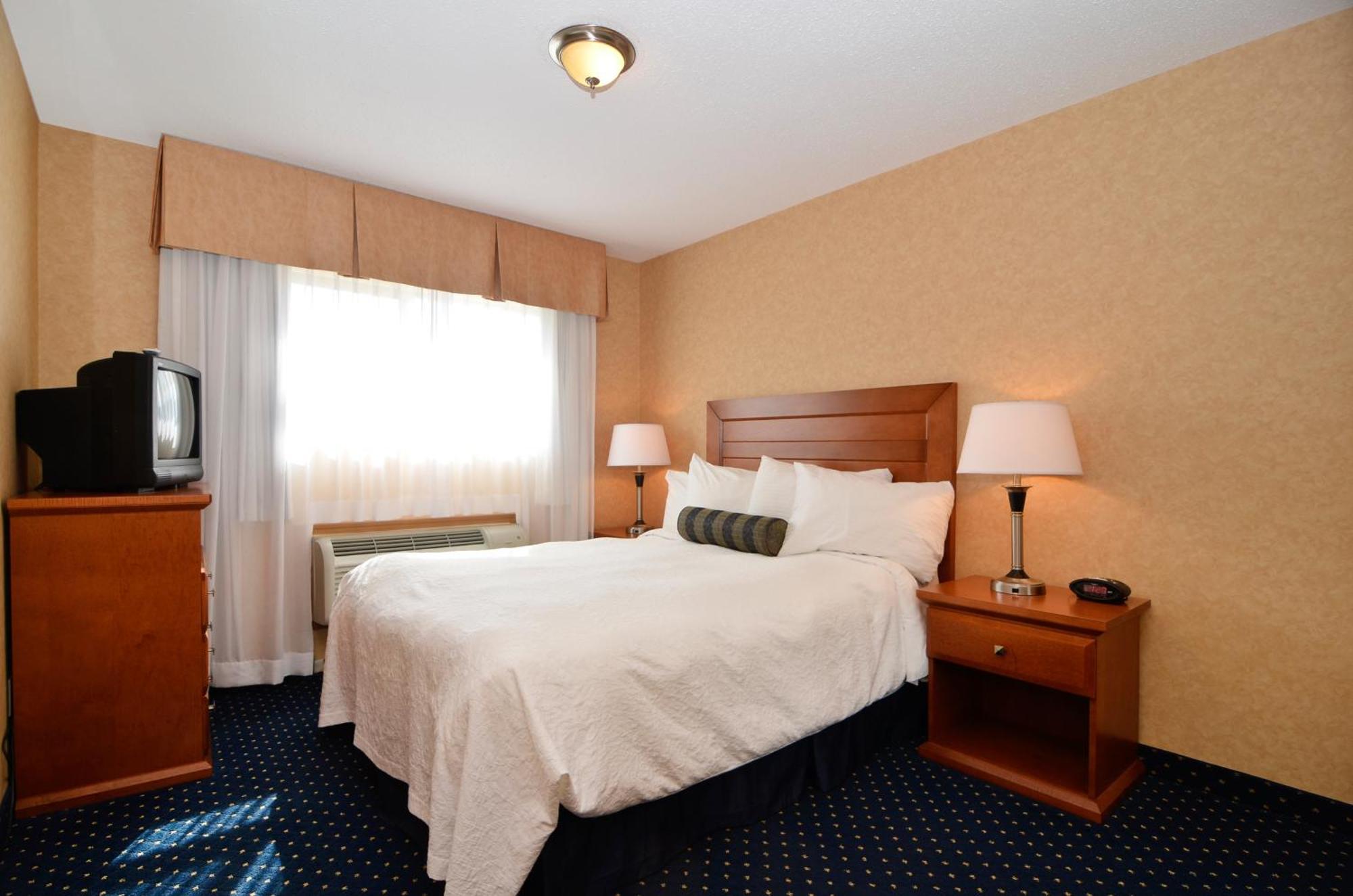 Best Western Plus Langley Inn Room photo